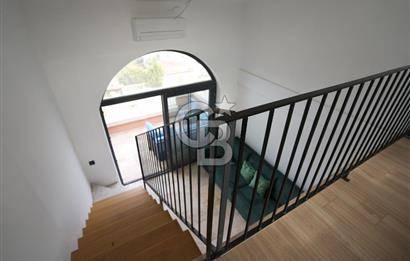 Alaçatı Port Invictus’ta 3+1 Triplex 165m2 Satılık Daire