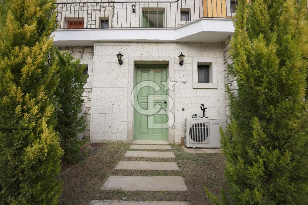 Alaçatı Port Invictus’ta 3+1 Triplex 165m2 Satılık Daire