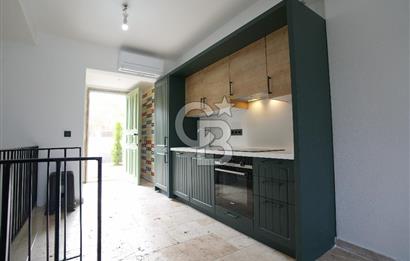 Alaçatı Port Invictus’ta 3+1 Triplex 165m2 Satılık Daire
