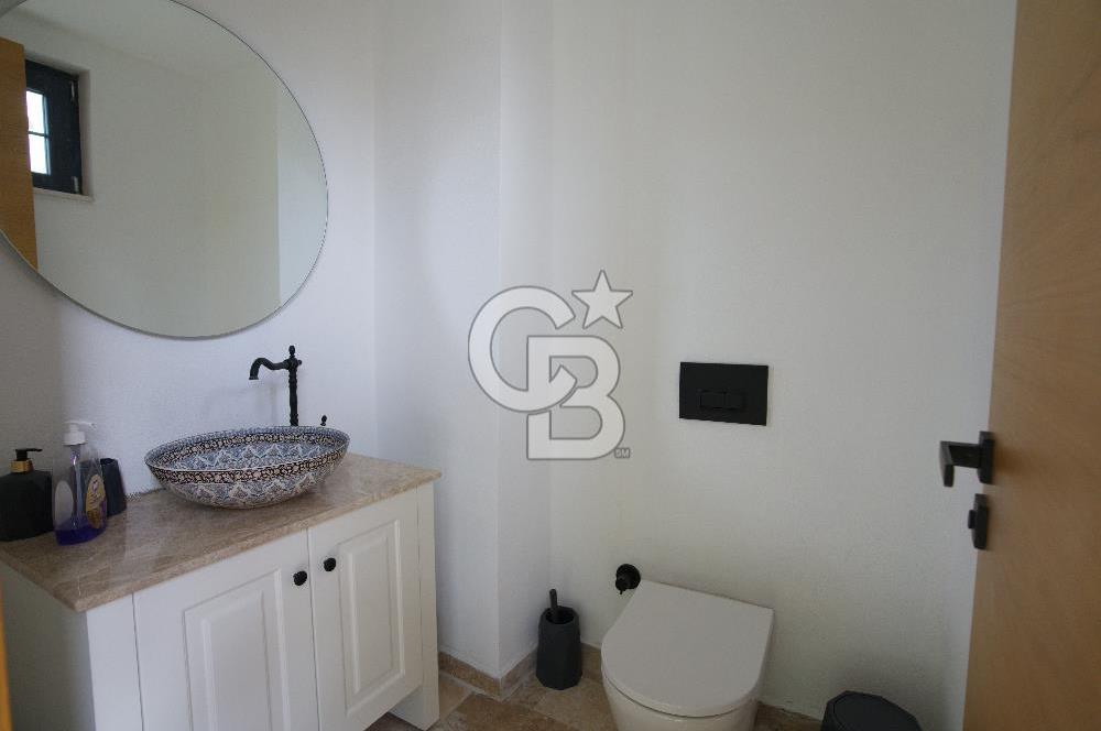 Alaçatı Port Invictus’ta 3+1 Triplex 165m2 Satılık Daire