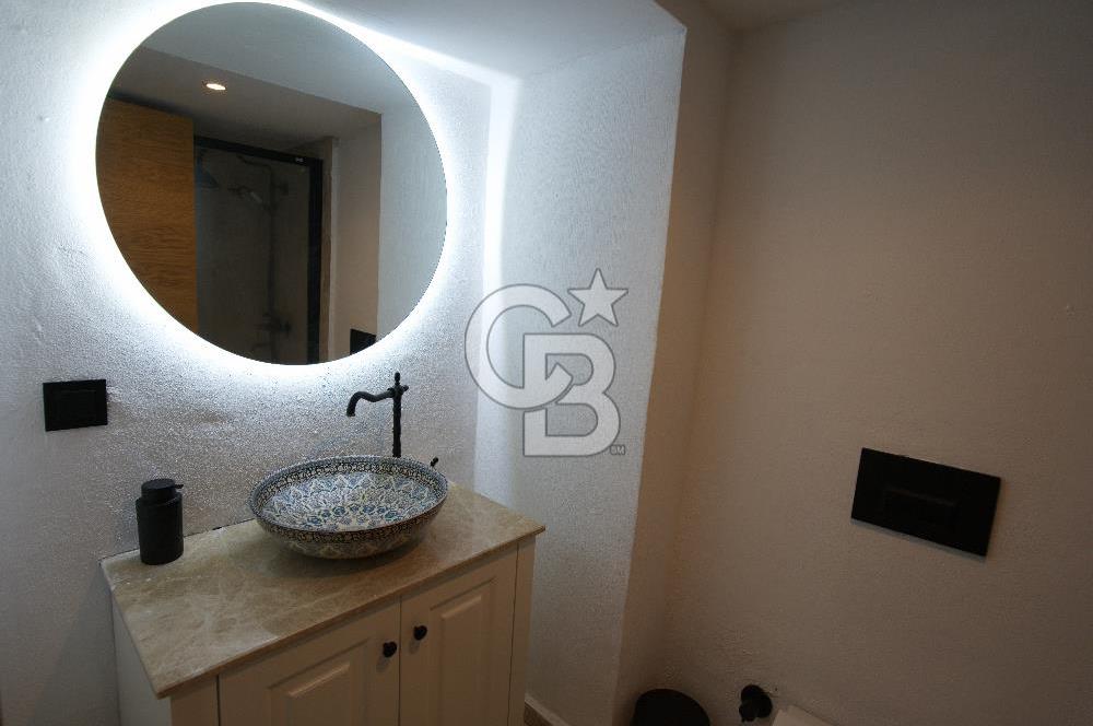 Alaçatı Port Invictus’ta 3+1 Triplex 165m2 Satılık Daire