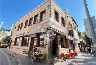 Konak Karataş'ta Merkezi Konumda Satılık Komple Ticari Bina