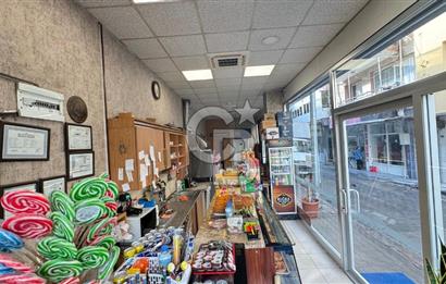 bayraklı'da satılık cadde üzeri dükkan