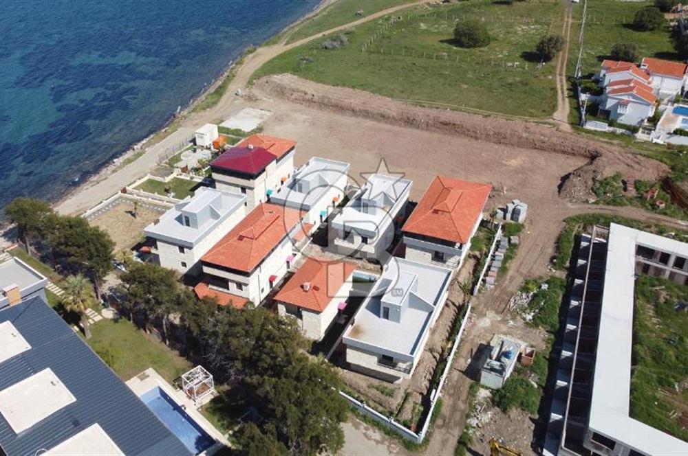 Yeni foça da satılık lüks villa