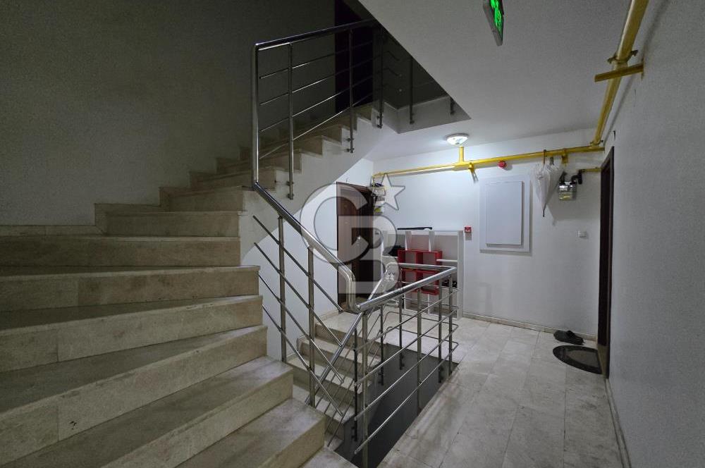 ÇANKAYA MALTEPE DE BULVARA YAKIN YENİ BİNADA SATILIK 2+1 DAİRE