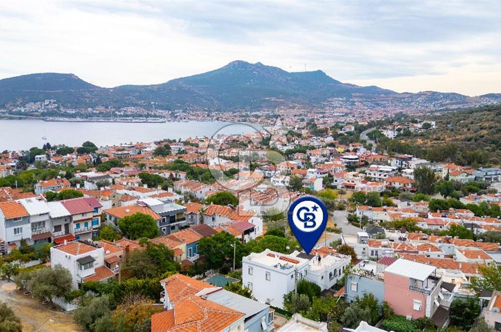 Yenifoça Burunucu'nda Satılık 3+1 Teraslı Dubleks
