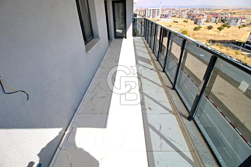 CB OPİA'DAN YAVUZ SULTAN SELİM CADDESİNE CEPHE ARAKAT 3+1 DAİRE