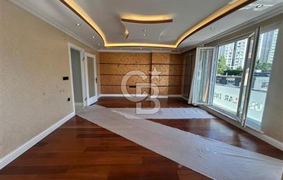 MALTEPE ZÜMRÜTEVLER'DE CADDE ÜZERİN'DE KULLANIŞLI 2,5+1 DAİRE