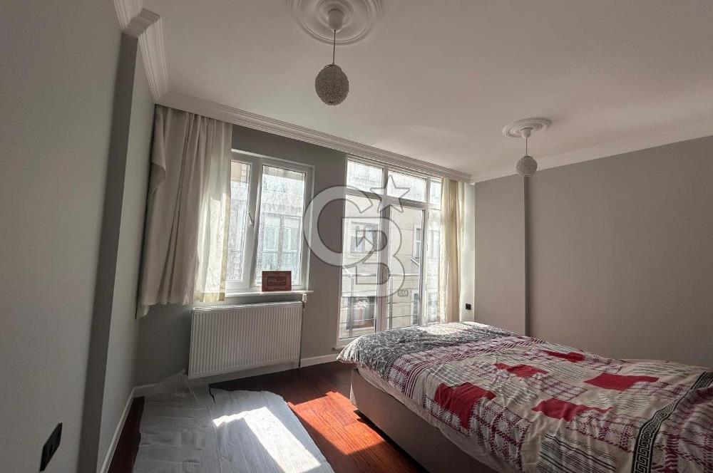 MALTEPE ZÜMRÜTEVLER'DE CADDE ÜZERİN'DE KULLANIŞLI 2,5+1 DAİRE