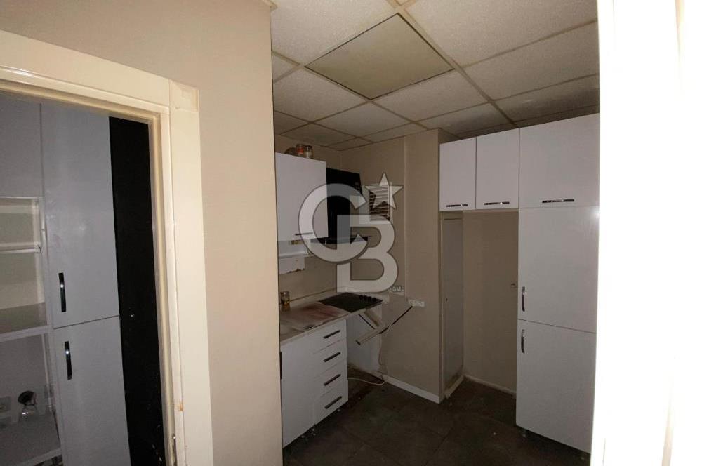 ÇUKURAMBAR ALTERNATİF PLAZADA 170M2 KİRALIK OFİS