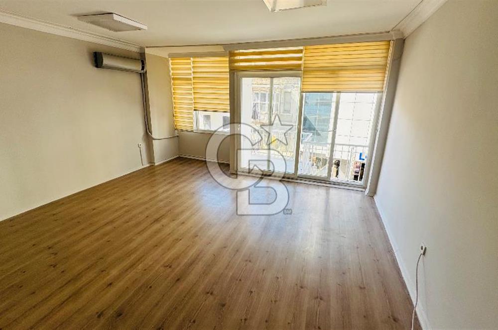 Alsancak Kıbrıs Şehitleri Caddesi 2+1 satılık