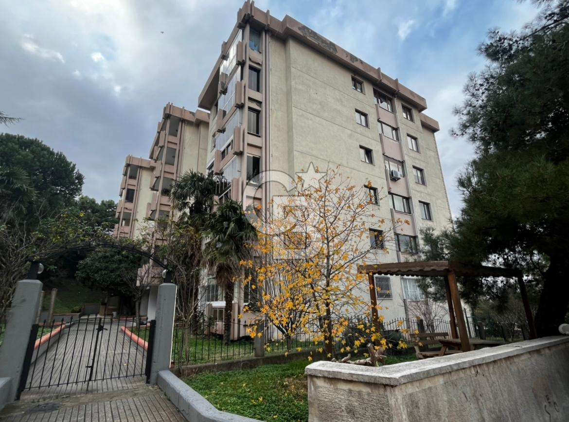 CB BLACK'TEN KÜKÜRTLÜ SATILIK GENİŞ FERAH 4+1 ARAKAT DAİRE