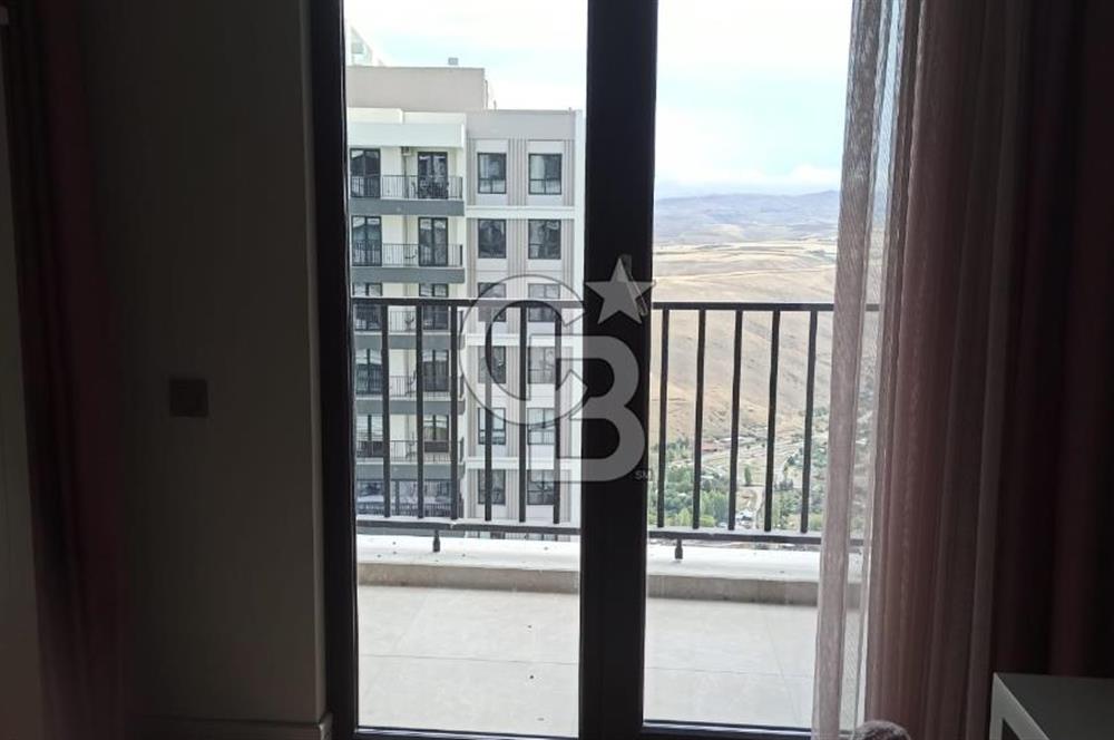 SİNPAŞ BOULEVARD'DA 7. KATTA SATILIK MANZARALI, LÜKS 3+1 DAİRE