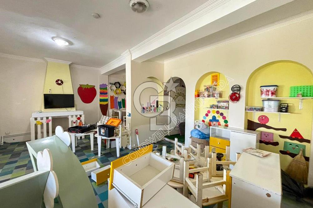 Kuşadası Marina Mevkide Kurumsal Kullanıma Uygun Kiralık Villa