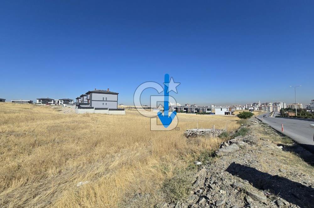 ETİMESGUT BAĞLICA'DA CADDE CEPHELİ SATILIK VİLLA ARSASI