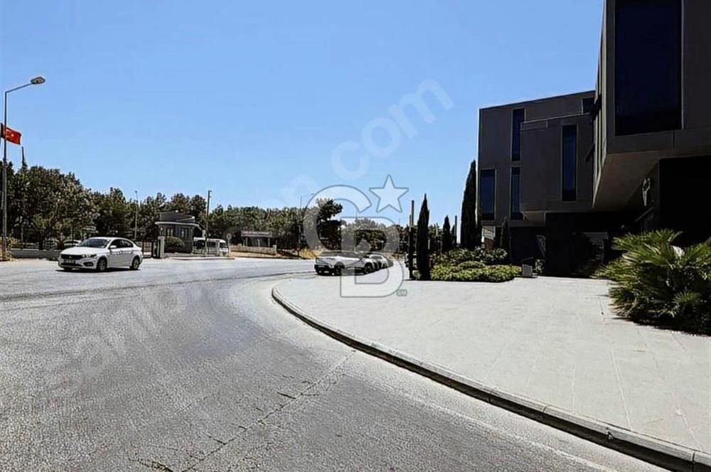 Gaziemir Sarnıç'ta Satılık Oyuncak Fabrikası