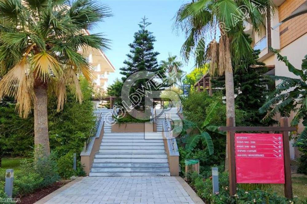 Kuşadasında 5 Yıldızlı Otel İmkanlarıyla Kiralık Eşyalı Daire!
