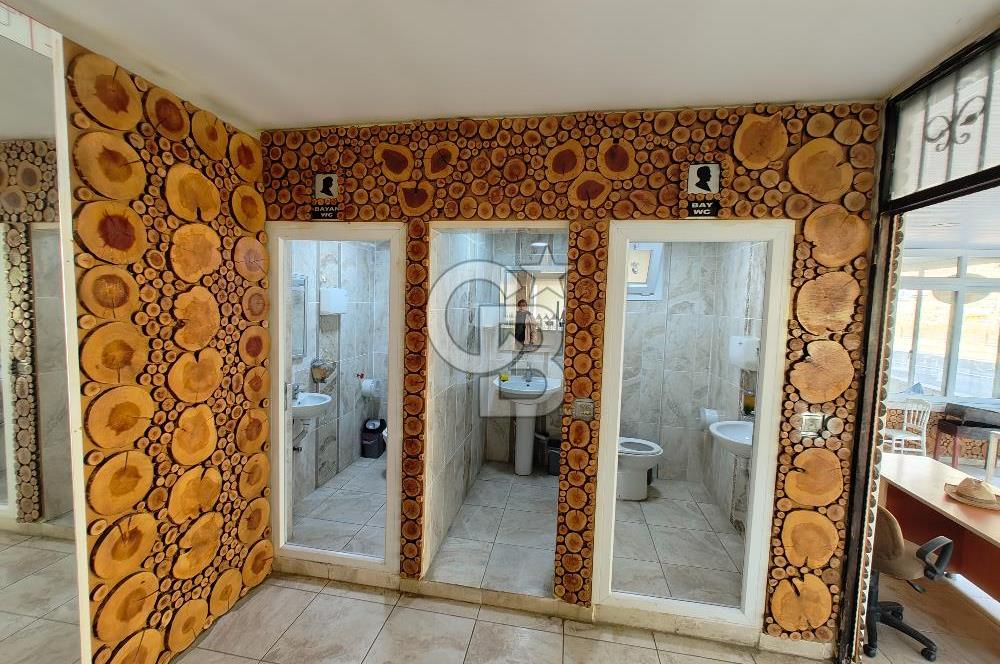 Toroslar'da Satılık Restoran Bahçeli ve Konut Alanlı