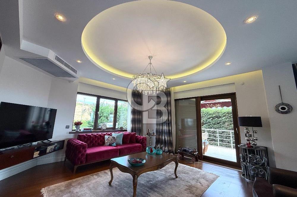 BALIKESİR DEĞİRMEN BOĞAZI SİTESİNDE SATILIK HAVUZLU LÜKS VİLLA