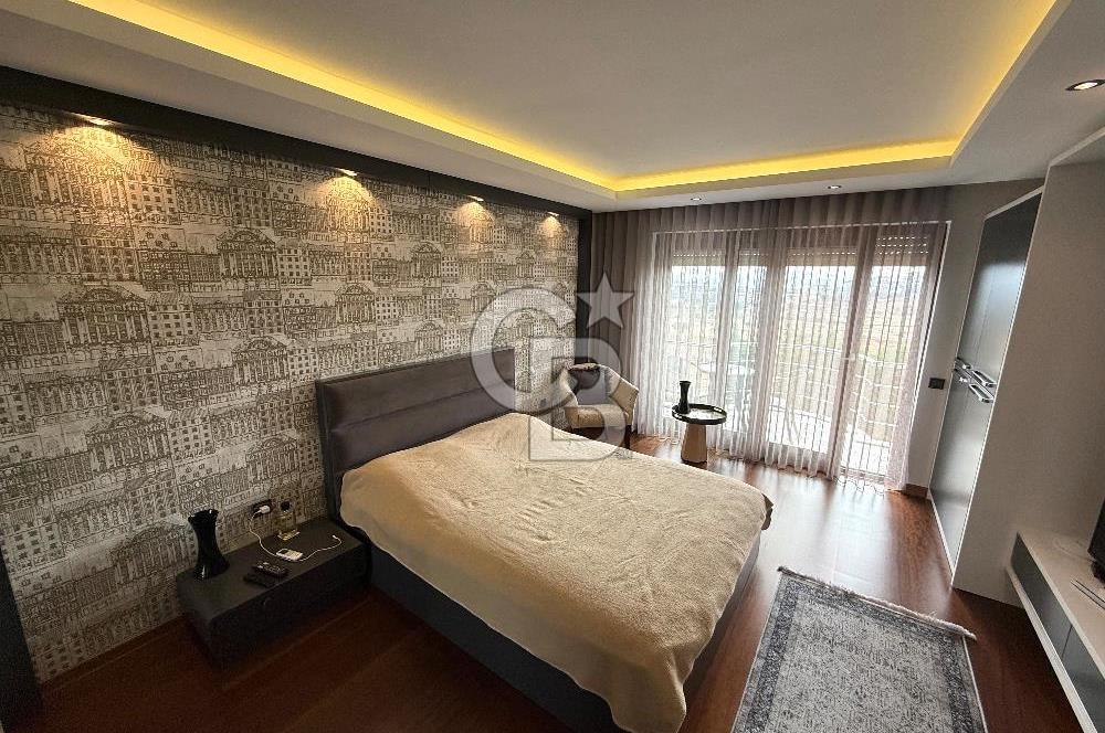 BALIKESİR DEĞİRMEN BOĞAZI SİTESİNDE SATILIK HAVUZLU LÜKS VİLLA