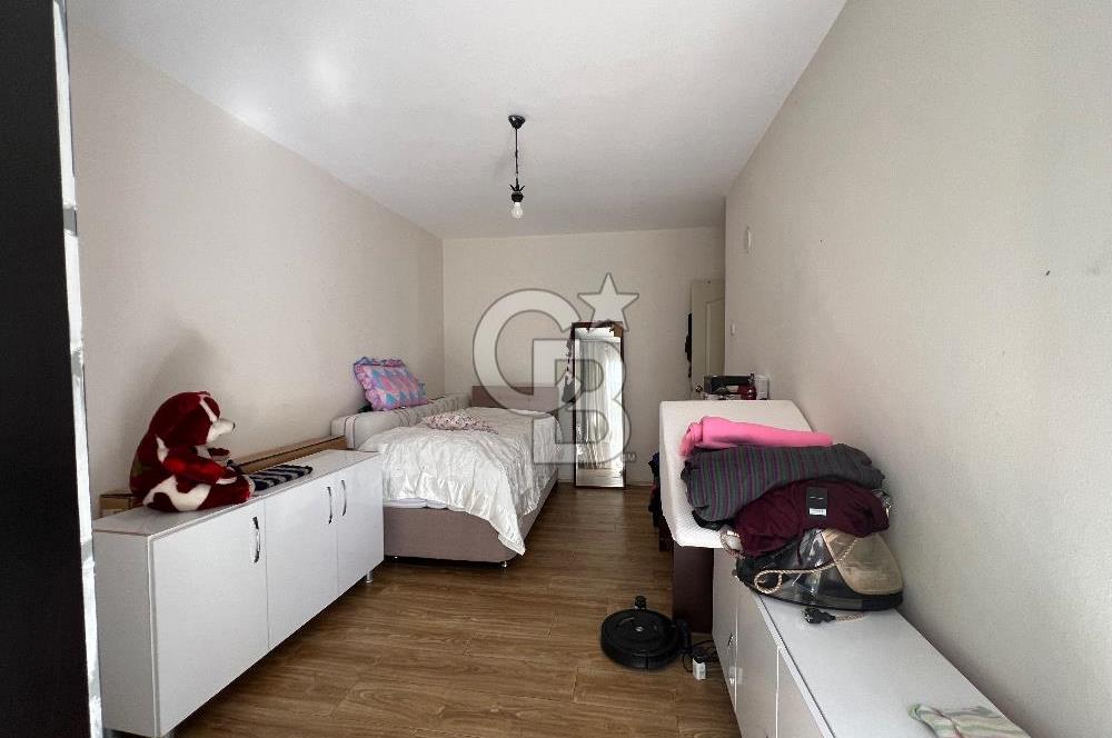 Bostanlı ‘da Merkezi Konumda 3+1 Ara Kat Doğalgazlı Satılık Daire