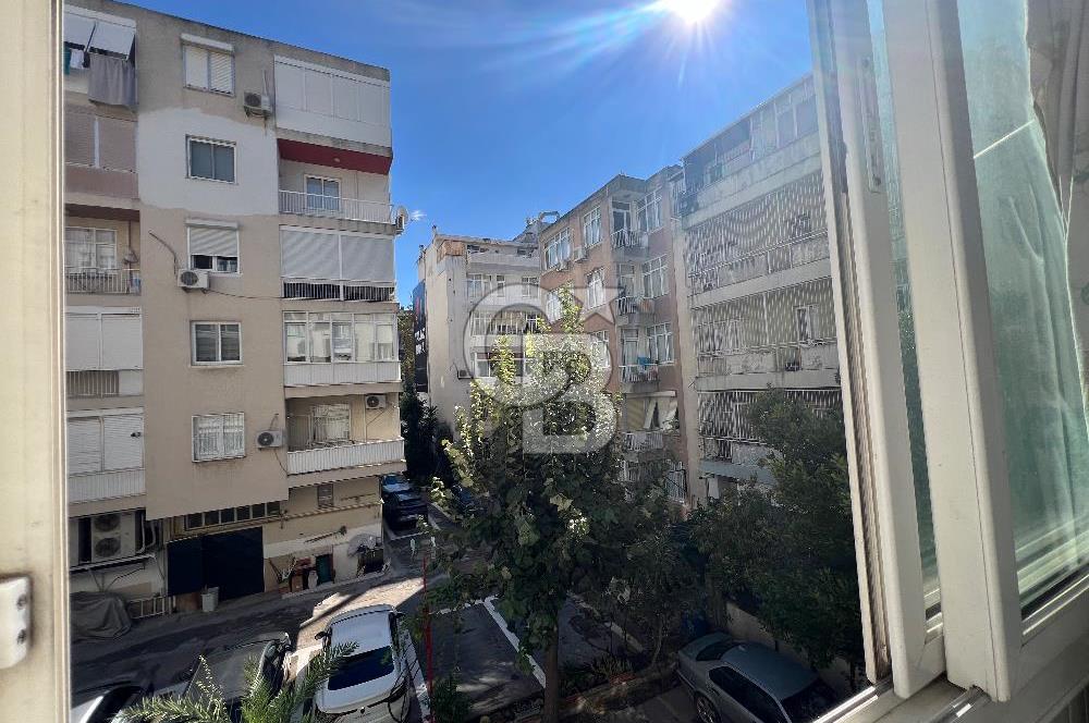 Bostanlı ‘da Merkezi Konumda 3+1 Ara Kat Doğalgazlı Satılık Daire
