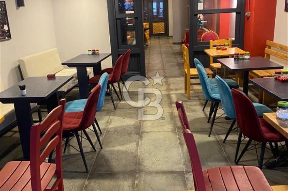 Kadıköy Halit Ağa Caddesi’nde Devren Satılık Yoğun İşlek Noktada Dükkan
