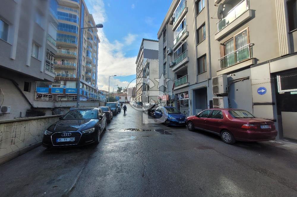 Menemen Merkezde Satılık Dükkan