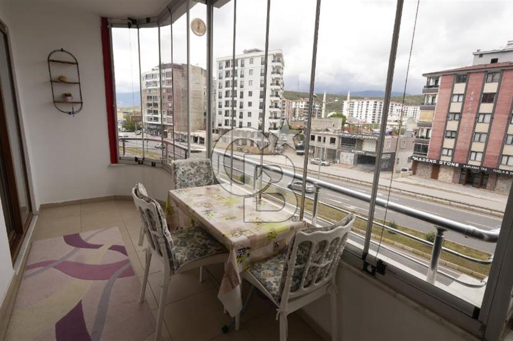Ana Cadde Üzerinde 3+1, 150 m² | Hem Ticari Hem Konut Kullanım