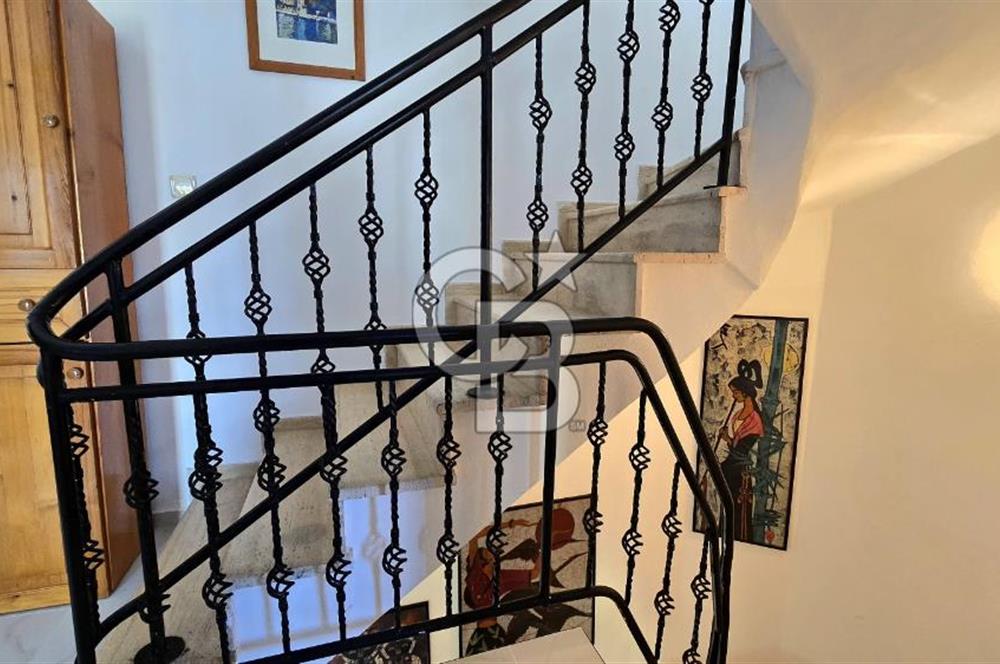 BODRUM TORBA'DA SATILIK BAHÇELİ TRIPLEX MÜSTAKİL EV