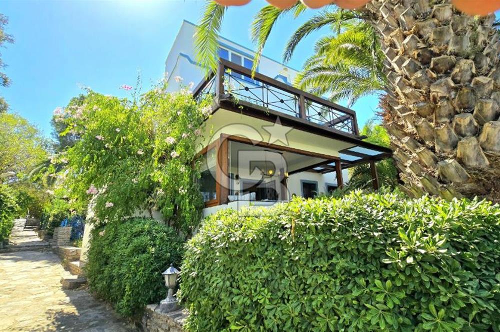 BODRUM TORBA'DA SATILIK BAHÇELİ TRIPLEX MÜSTAKİL EV
