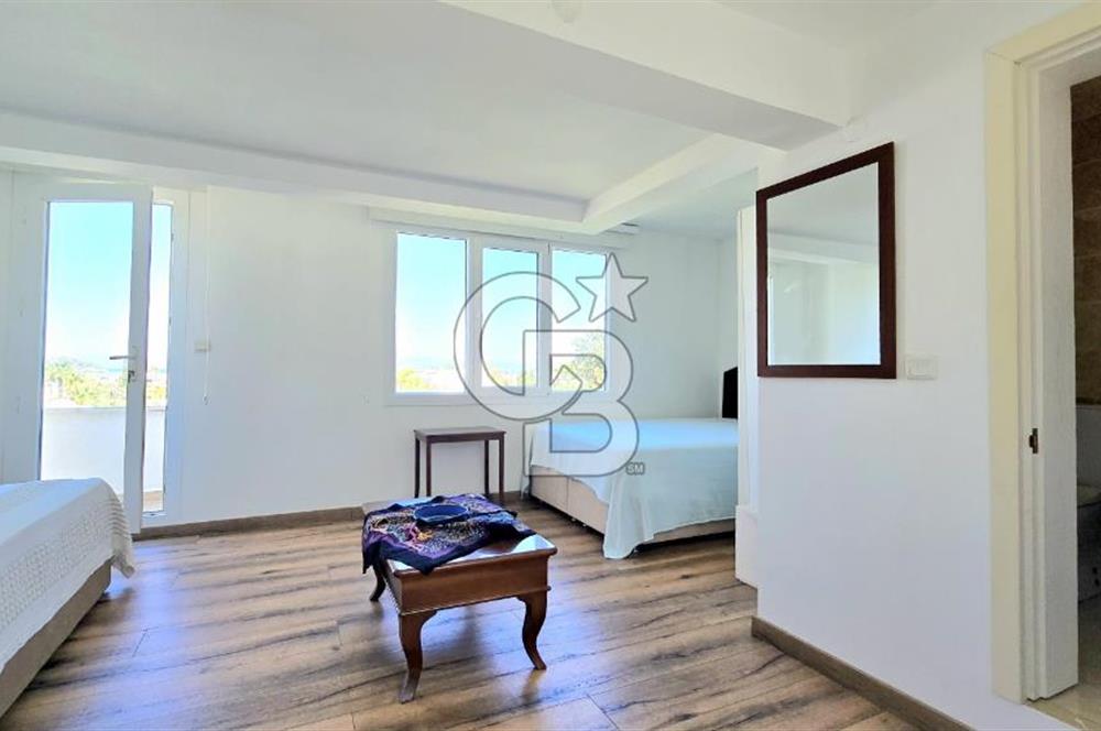 BODRUM TORBA'DA SATILIK BAHÇELİ TRIPLEX MÜSTAKİL EV