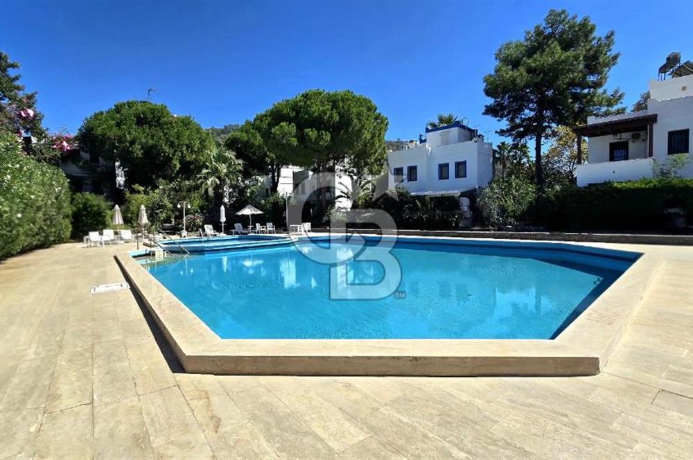 BODRUM TORBA'DA SATILIK BAHÇELİ TRIPLEX MÜSTAKİL EV