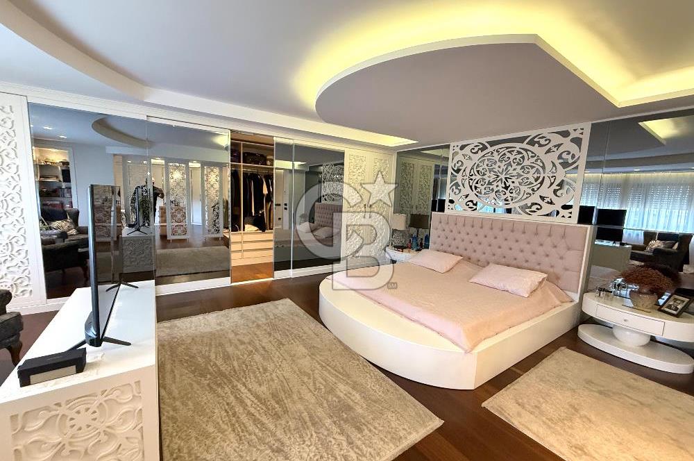 BALIKESİR DEĞİRMEN BOĞAZI SİTESİNDE SATILIK HAVUZLU LÜKS VİLLA