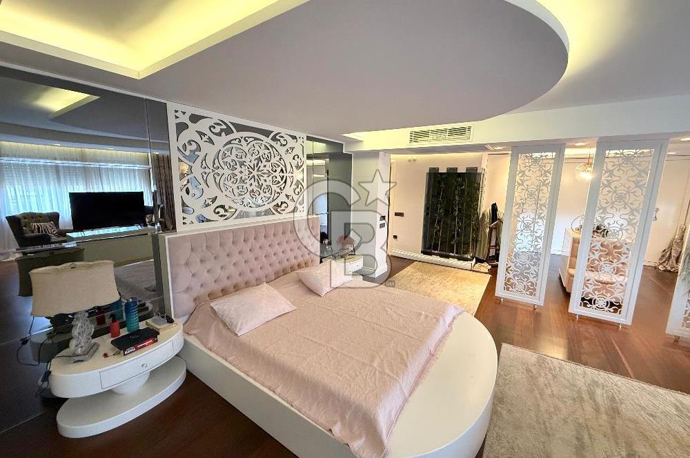 BALIKESİR DEĞİRMEN BOĞAZI SİTESİNDE SATILIK HAVUZLU LÜKS VİLLA