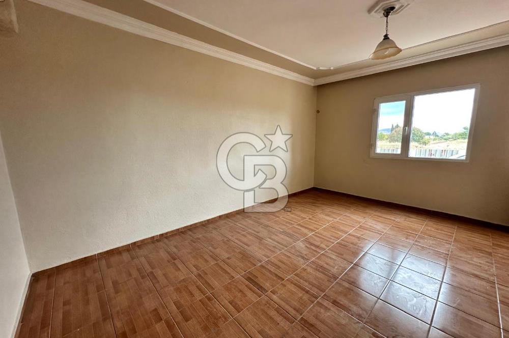 Foça Yenibağarası'nda Kiralık 2+1 Kapalı Mutfak Daire