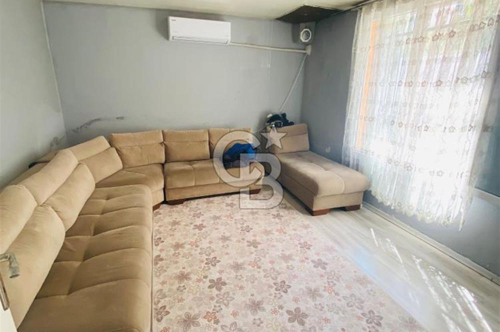 Karabağlar Uğur Mumcu Mahallesinde Müstakil Ev