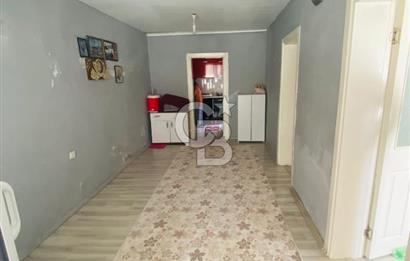 Karabağlar Uğur Mumcu Mahallesinde Müstakil Ev