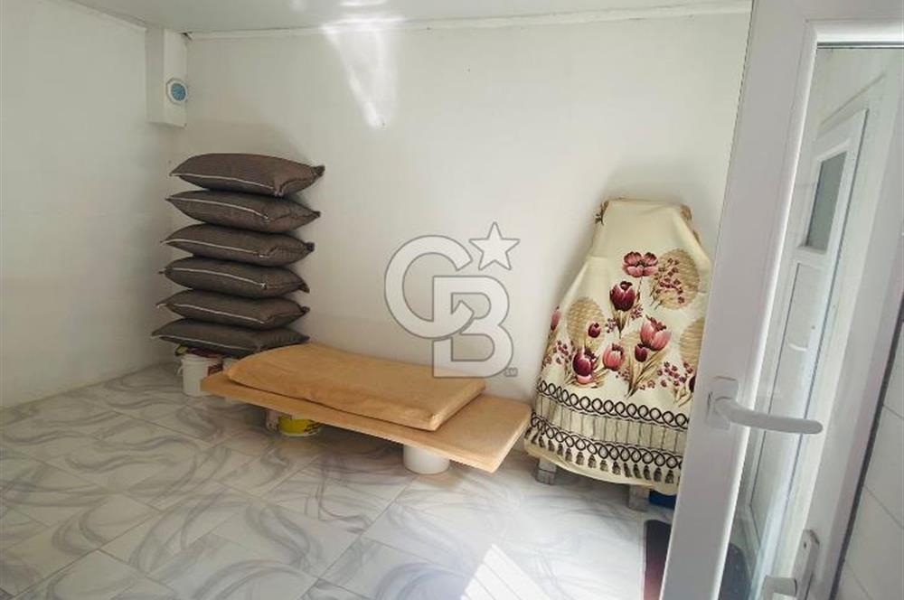 Karabağlar Uğur Mumcu Mahallesinde Müstakil Ev