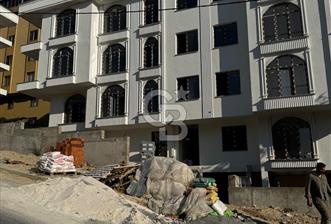 BEYLİKDÜZÜ ADNAN KAHVECİ DE SATILIK 3+1 LÜKS DAİRE 35 M2 SALON