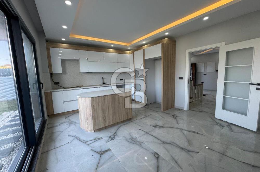 ARNAVUTKÖY HADIMKÖY' DE SATILIK VİLLA