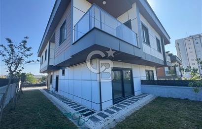 ARNAVUTKÖY HADIMKÖY' DE SATILIK VİLLA