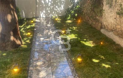 Molla Güranide 1+1 yenilenmiş satılık bahçe katı 