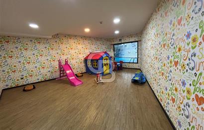 KEMERBURGAZ ELMAS TERAS SİTESİNDE 1+1   GENİŞ METREKARELİ SATILIK DAİRE 