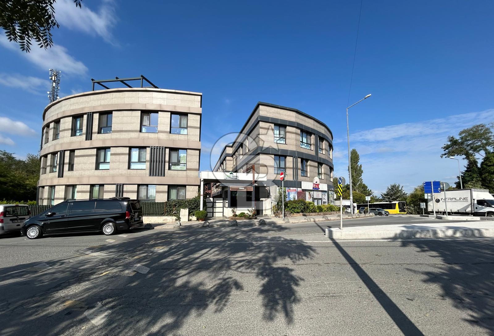 KEMERBURGAZ ELMAS TERAS SİTESİNDE 1+1   GENİŞ METREKARELİ SATILIK DAİRE 