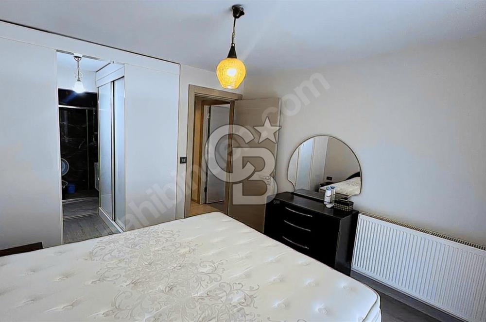 Hatay'da Cadde Üzeri ve Deniz Manzaralı 3+1 Satılık Daire