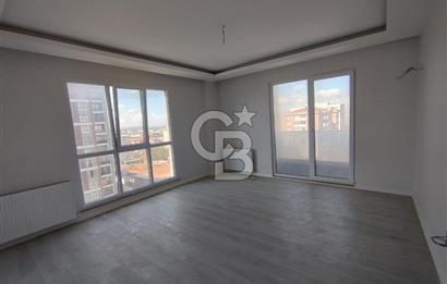 SANCAKTEPE BLUE GARDEN SİTESİ HAVUZ CEPHELİ 2+1 SATILIK DAİRE