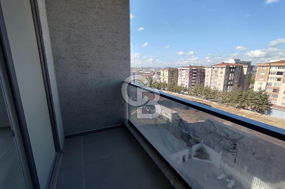 SANCAKTEPE BLUE GARDEN SİTESİ HAVUZ CEPHELİ 2+1 SATILIK DAİRE