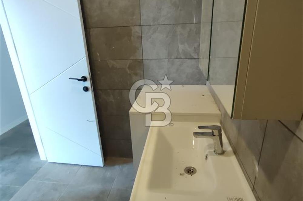 SANCAKTEPE BLUE GARDEN SİTESİ HAVUZ CEPHELİ 2+1 SATILIK DAİRE