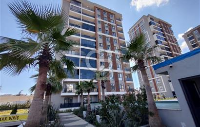SANCAKTEPE BLUE GARDEN SİTESİ HAVUZ CEPHELİ 2+1 SATILIK DAİRE